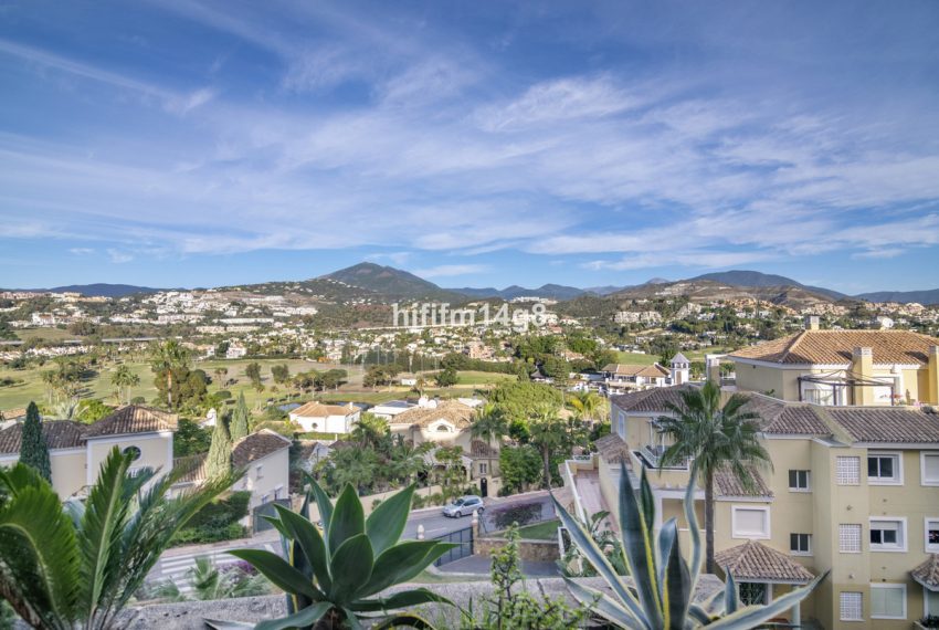 R4589488-Apartment-For-Sale-Nueva-Andalucia-Middle-Floor-2-Beds-133-Built-1