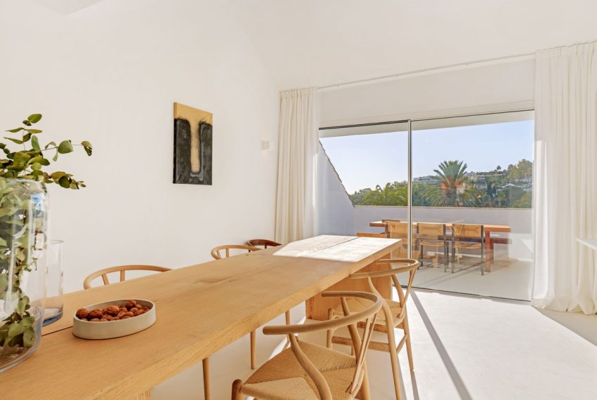 R4592077-Apartment-For-Sale-Nueva-Andalucia-Penthouse-2-Beds-108-Built-1