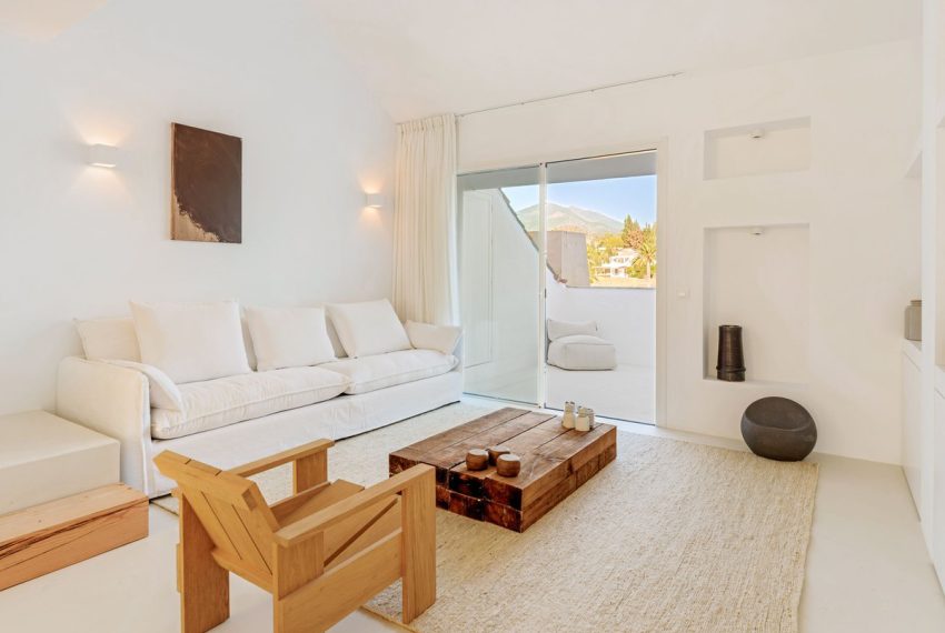 R4592077-Apartment-For-Sale-Nueva-Andalucia-Penthouse-2-Beds-108-Built-7