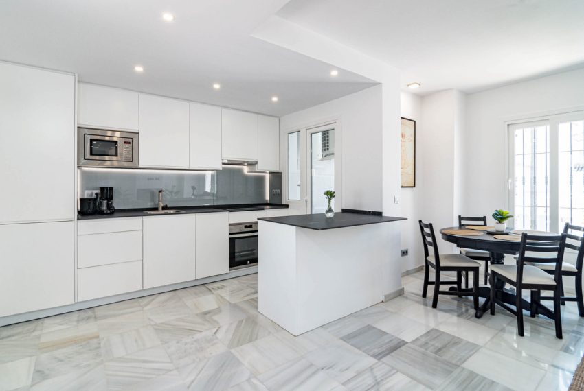 R4629955-Apartment-For-Sale-Nueva-Andalucia-Penthouse-2-Beds-135-Built-13