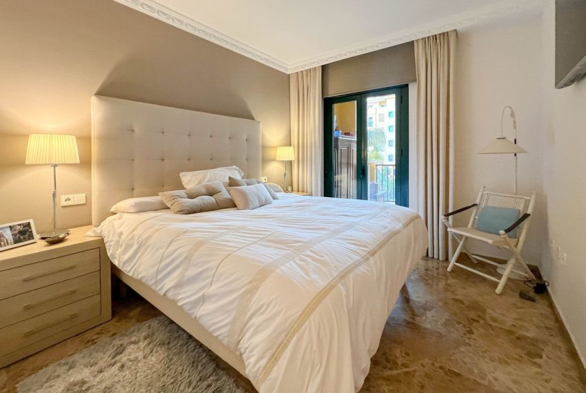 R4630735-Apartment-For-Sale-San-Pedro-de-Alcantara-Middle-Floor-2-Beds-131-Built-1
