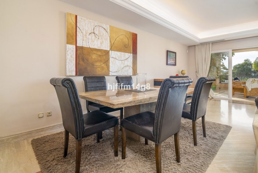 R4644601-Apartment-For-Sale-The-Golden-Mile-Middle-Floor-3-Beds-255-Built-4