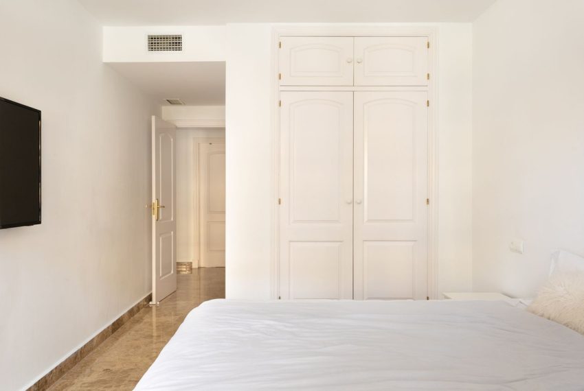 R4651192-Apartment-For-Sale-San-Pedro-de-Alcantara-Middle-Floor-4-Beds-152-Built-16