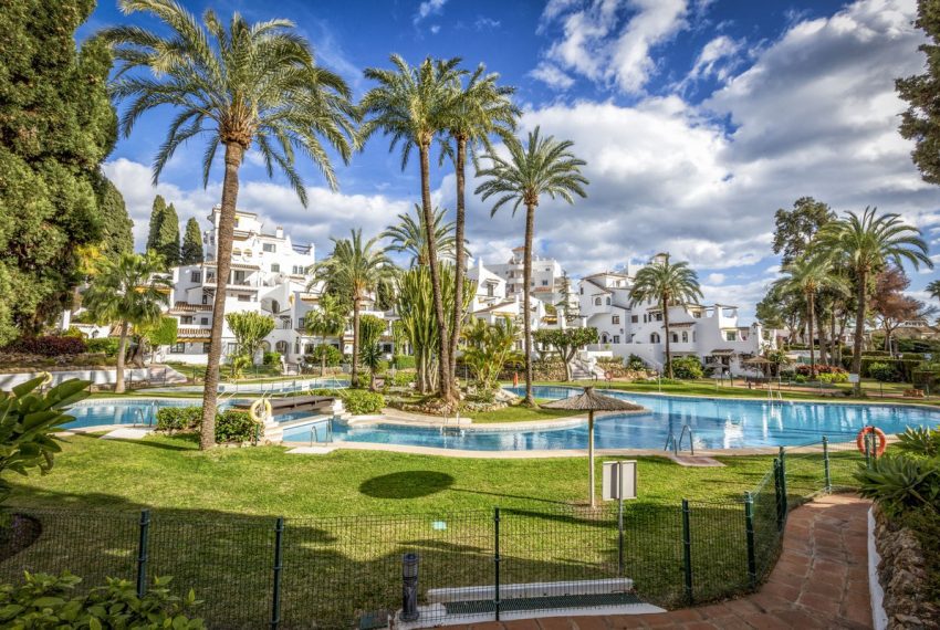 R4660906-Apartment-For-Sale-Nueva-Andalucia-Ground-Floor-3-Beds-134-Built-14
