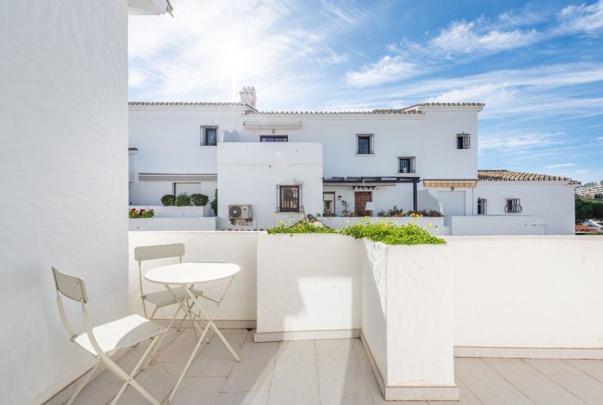 R4669636-Townhouse-For-Sale-Nueva-Andalucia-Terraced-3-Beds-140-Built-16