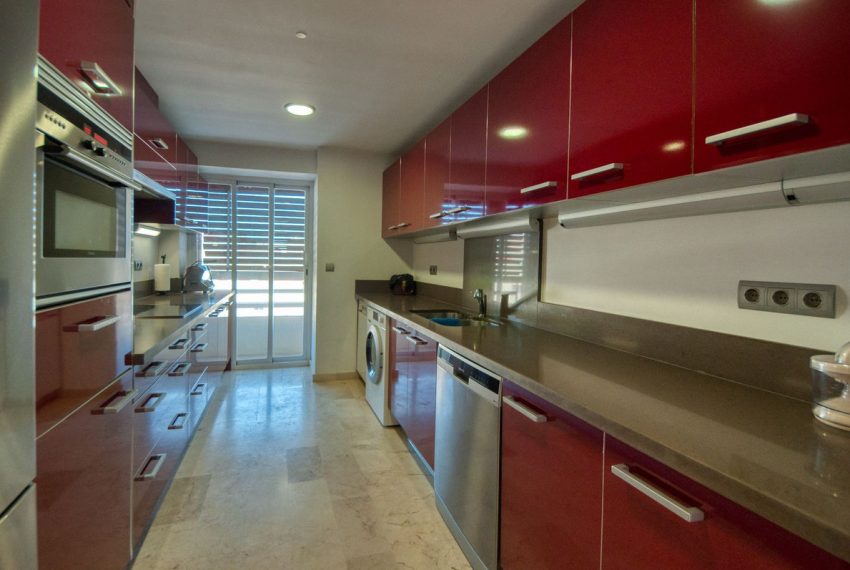 R4672942-Apartment-For-Sale-Marbella-Middle-Floor-4-Beds-250-Built-3