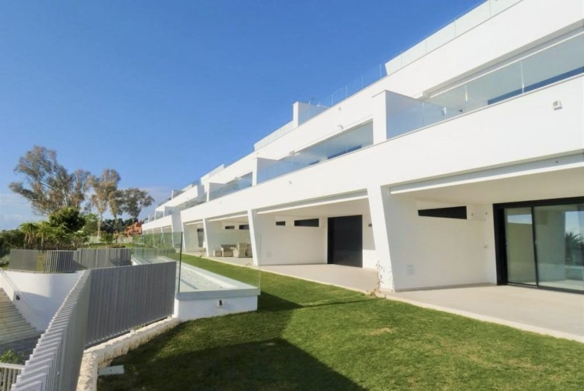 R4675177-Apartment-For-Sale-Nueva-Andalucia-Ground-Floor-3-Beds-129-Built-1