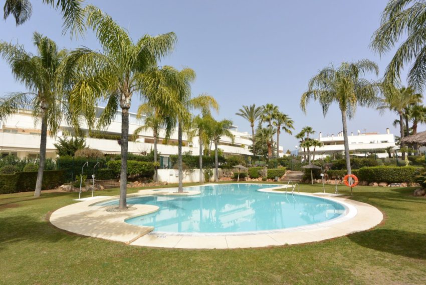 R4677205-Apartment-For-Sale-Nueva-Andalucia-Ground-Floor-2-Beds-139-Built