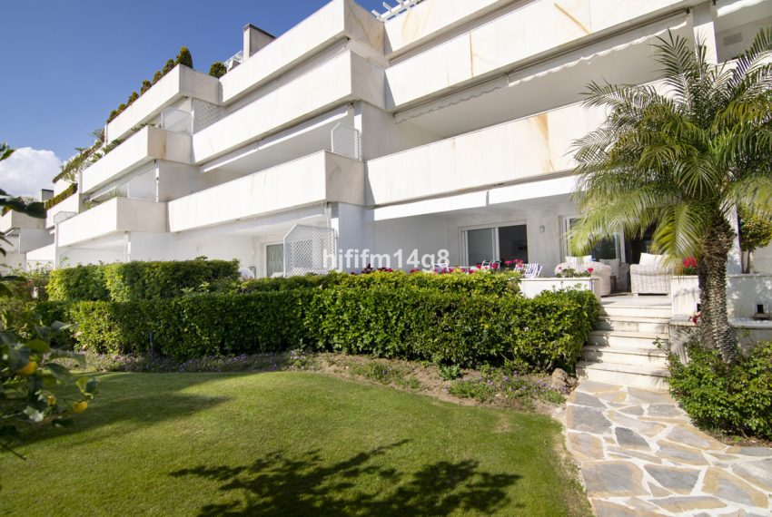 R4677598-Apartment-For-Sale-Nueva-Andalucia-Ground-Floor-2-Beds-120-Built-16