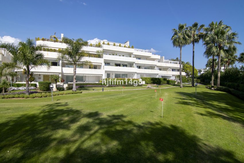 R4677598-Apartment-For-Sale-Nueva-Andalucia-Ground-Floor-2-Beds-120-Built-19