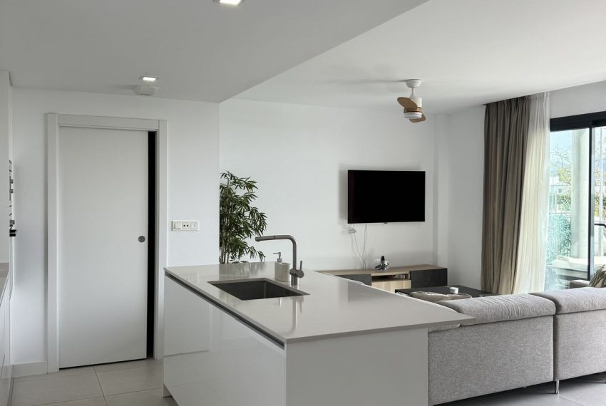 R4678120-Apartment-For-Sale-Estepona-Middle-Floor-3-Beds-135-Built-3