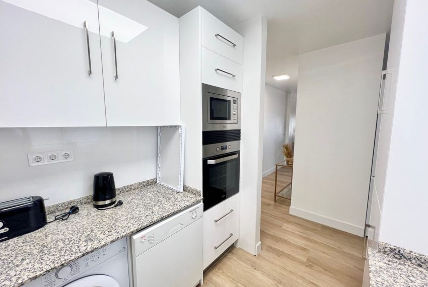 R4678180-Apartment-For-Sale-Estepona-Penthouse-3-Beds-104-Built-2