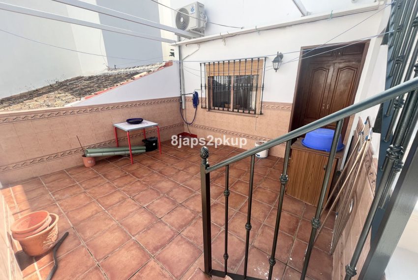 R4692994-Townhouse-For-Sale-Estepona-Terraced-3-Beds-120-Built-1