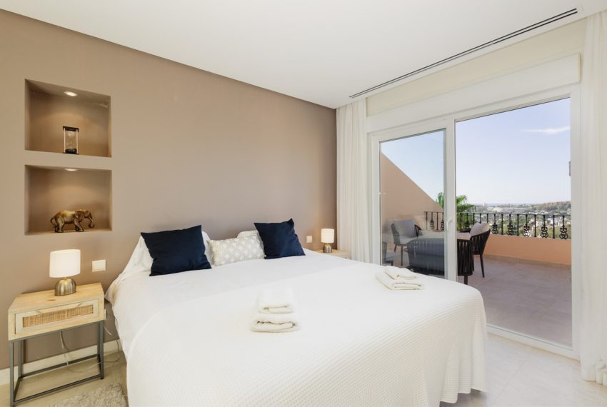 R4710028-Apartment-For-Sale-Nueva-Andalucia-Penthouse-2-Beds-160-Built-4