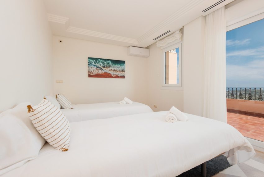 R4710034-Apartment-For-Sale-Nueva-Andalucia-Penthouse-3-Beds-190-Built-5