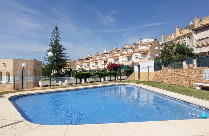 R4712404-Townhouse-For-Sale-Marbella-Terraced-4-Beds-119-Built-2