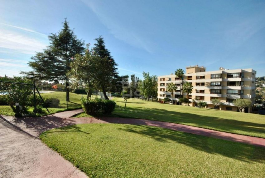 R4714168-Apartment-For-Sale-Nueva-Andalucia-Penthouse-1-Beds-55-Built-14