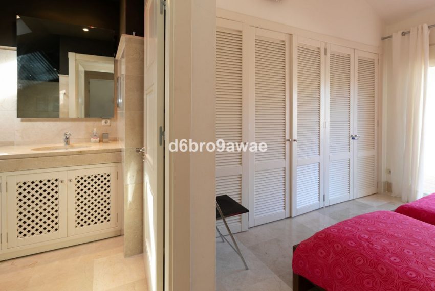 R4178875-Apartment-For-Sale-Rio-Real-Penthouse-3-Beds-159-Built-19