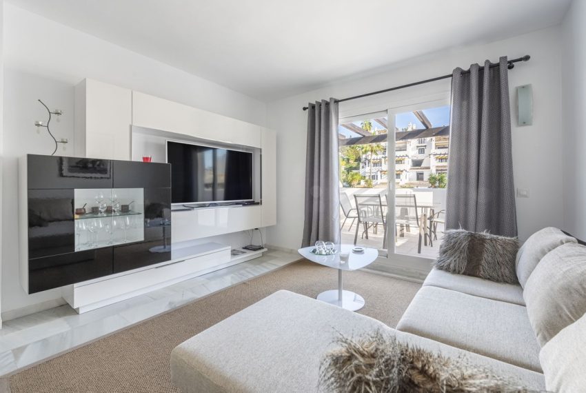 R4208110-Apartment-For-Sale-Nueva-Andalucia-Penthouse-Duplex-2-Beds-110-Built-2