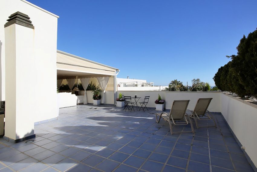 R4208350-Apartment-For-Sale-Nueva-Andalucia-Penthouse-2-Beds-120-Built-14