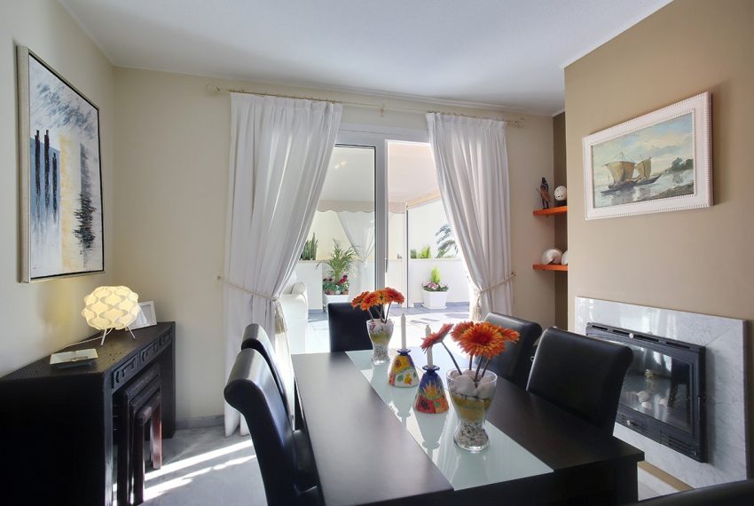 R4208350-Apartment-For-Sale-Nueva-Andalucia-Penthouse-2-Beds-120-Built-4