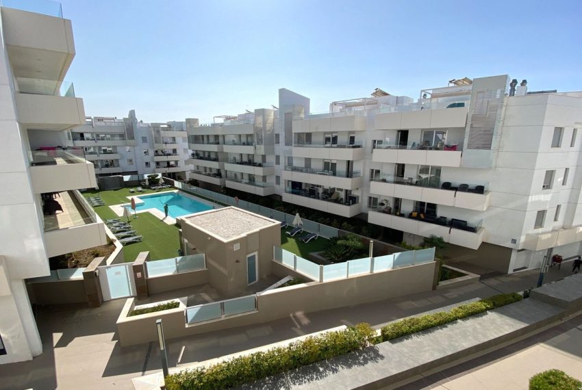 R4305403-Apartment-For-Sale-San-Pedro-de-Alcantara-Middle-Floor-3-Beds-115-Built-1