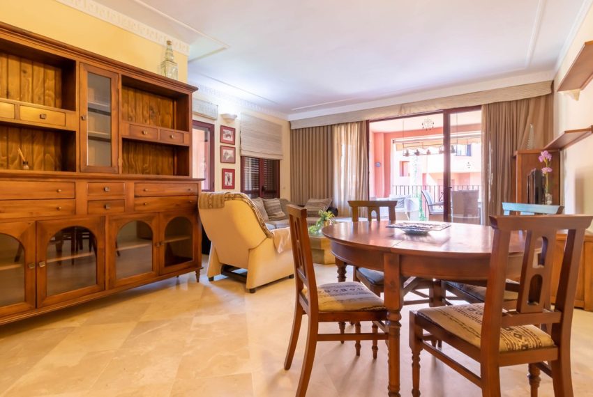 R4306708-Apartment-For-Sale-Marbella-Middle-Floor-4-Beds-181-Built-13