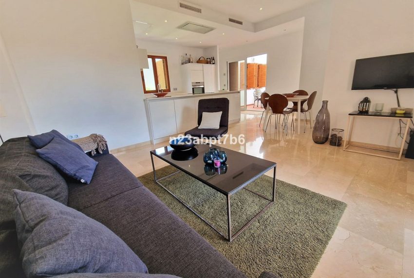 R4318855-Apartment-For-Sale-Aloha-Middle-Floor-2-Beds-100-Built-1
