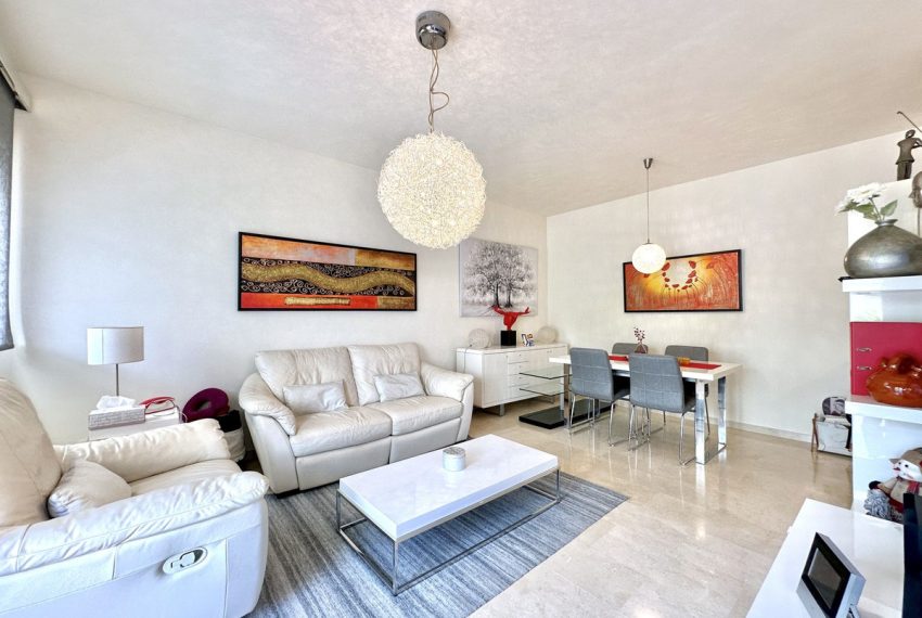 R4426531-Apartment-For-Sale-Estepona-Middle-Floor-3-Beds-140-Built-1