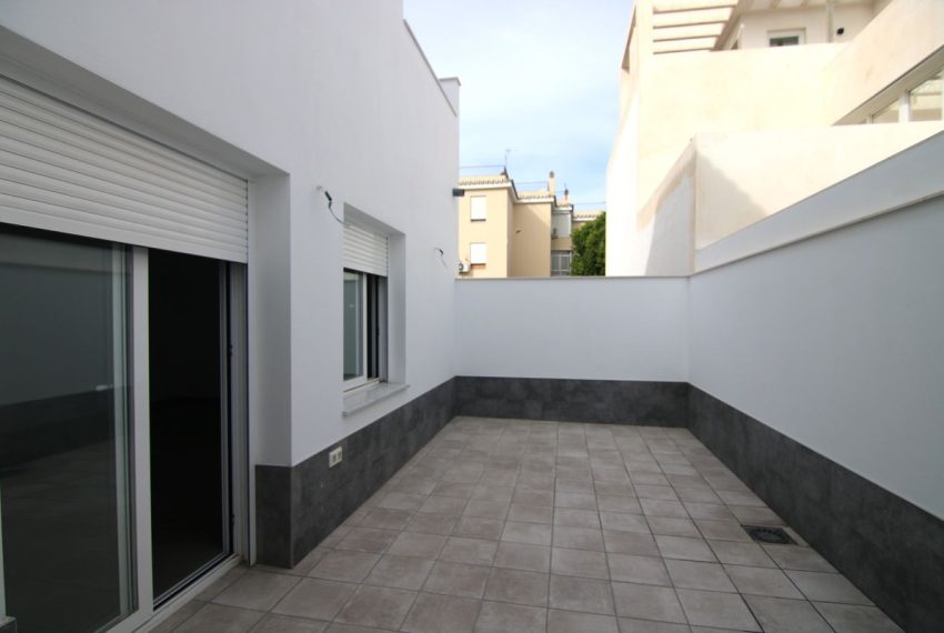 R4444189-Townhouse-For-Sale-Coin-Terraced-3-Beds-224-Built-12