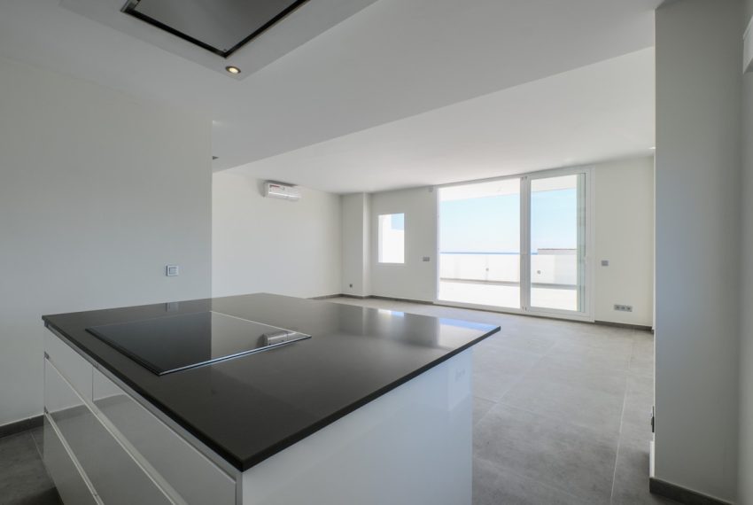 R4504153-Apartment-For-Sale-Estepona-Penthouse-3-Beds-151-Built-3