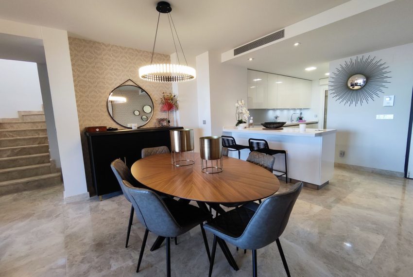 R4505344-Apartment-For-Sale-Nueva-Andalucia-Penthouse-Duplex-3-Beds-288-Built-3