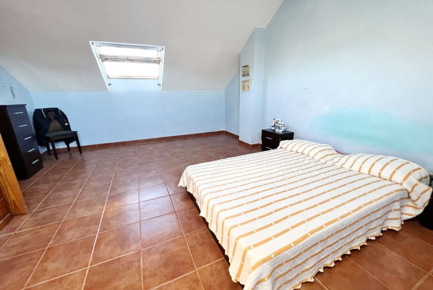 R4554604-Townhouse-For-Sale-San-Pedro-de-Alcantara-Terraced-6-Beds-240-Built-17
