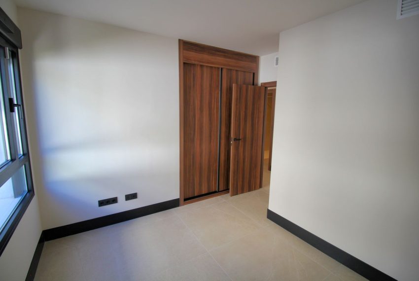 R4592050-Apartment-For-Sale-Nueva-Andalucia-Penthouse-Duplex-3-Beds-121-Built-18