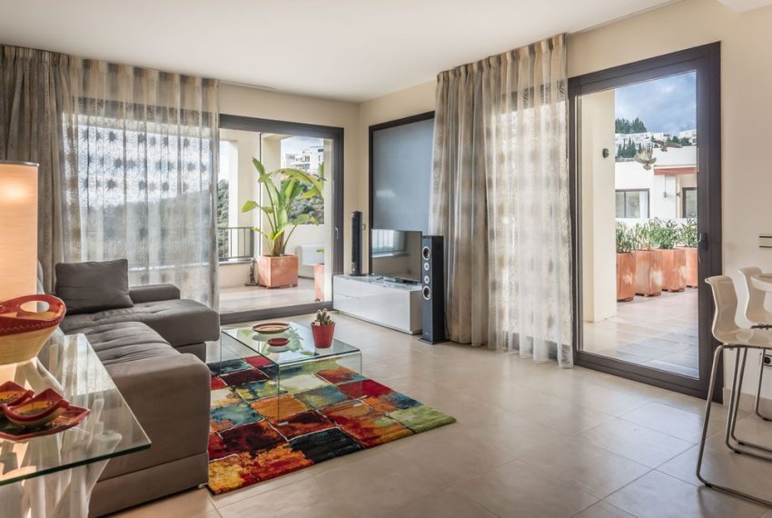 R4606636-Apartment-For-Sale-Altos-de-los-Monteros-Penthouse-2-Beds-100-Built