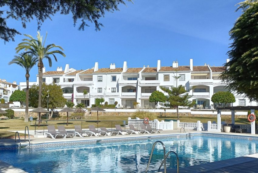 R4619908-Apartment-For-Sale-Nueva-Andalucia-Ground-Floor-2-Beds-119-Built