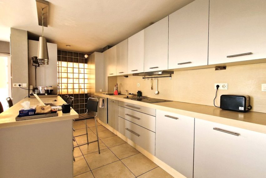 R4620496-Apartment-For-Sale-Nueva-Andalucia-Middle-Floor-2-Beds-96-Built-1