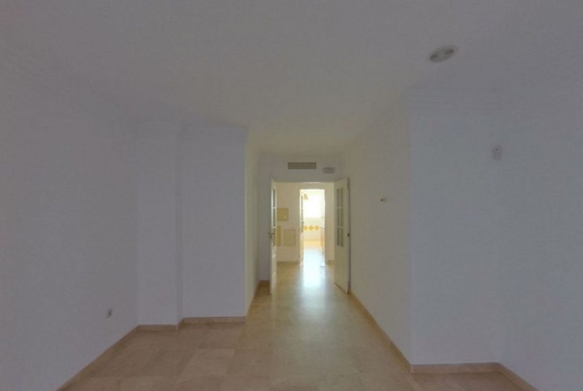 R4630150-Apartment-For-Sale-Rio-Real-Ground-Floor-2-Beds-111-Built-8