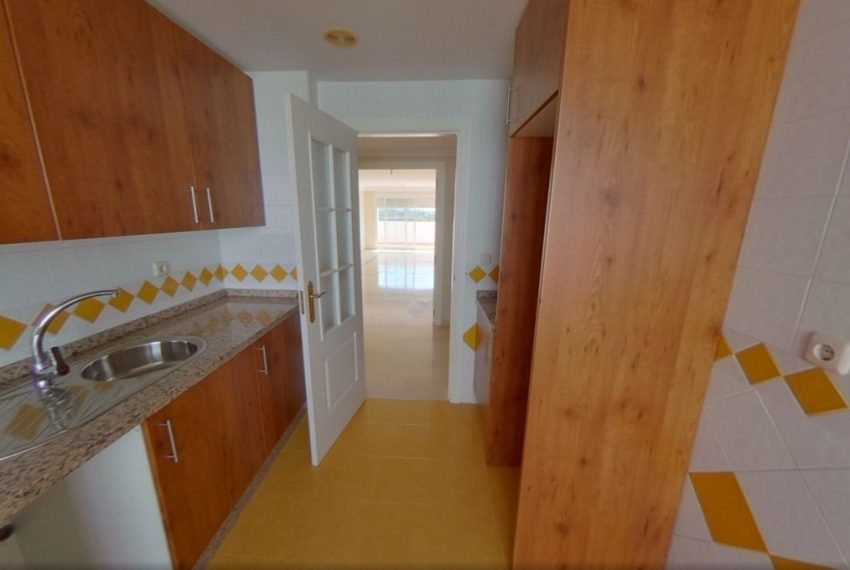 R4631434-Apartment-For-Sale-Rio-Real-Middle-Floor-2-Beds-111-Built-13