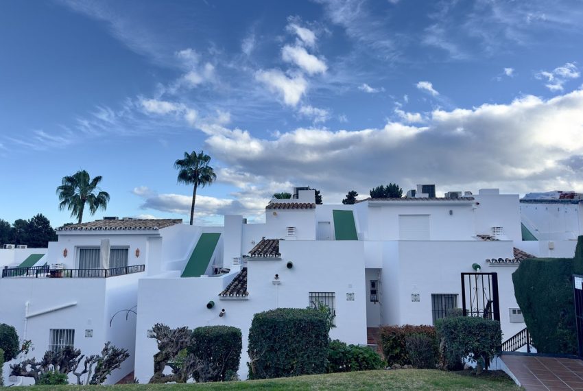 R4643971-Townhouse-For-Sale-Nueva-Andalucia-Terraced-2-Beds-140-Built-3