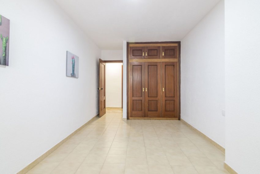 R4648027-Apartment-For-Sale-Estepona-Ground-Floor-4-Beds-151-Built-14