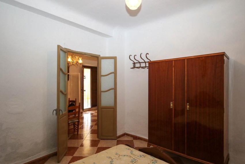 R3845677-Townhouse-For-Sale-Guaro-Terraced-4-Beds-165-Built-13