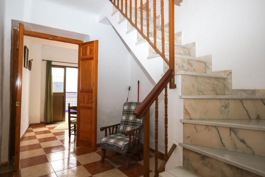 R3845677-Townhouse-For-Sale-Guaro-Terraced-4-Beds-165-Built-18