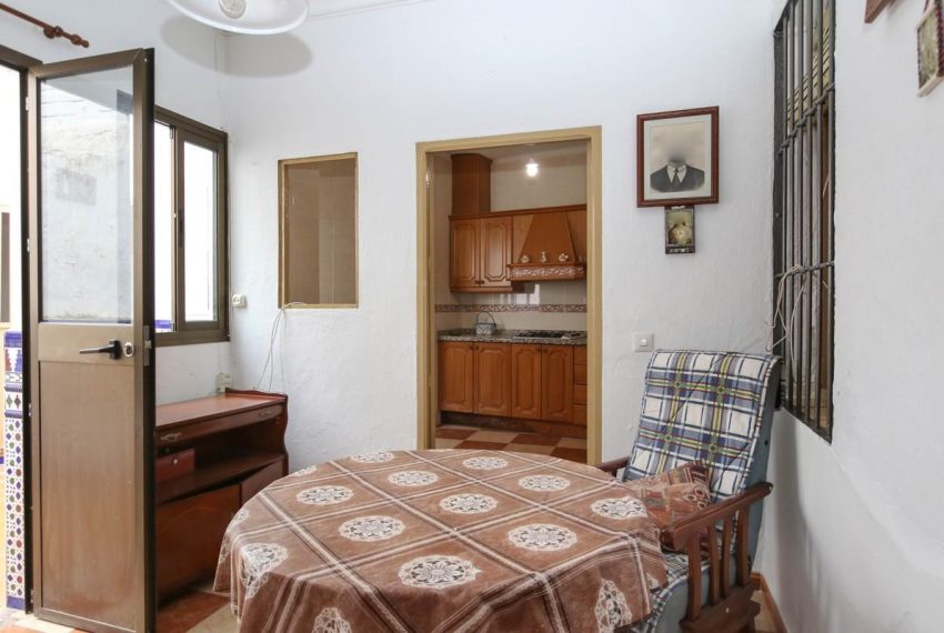 R3845677-Townhouse-For-Sale-Guaro-Terraced-4-Beds-165-Built-6