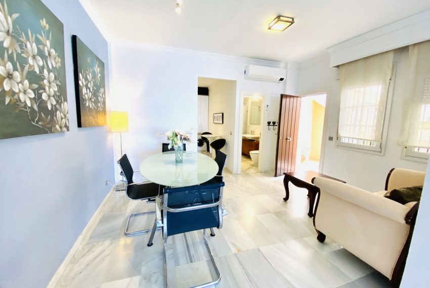 R4306012-Townhouse-For-Sale-Estepona-Terraced-5-Beds-240-Built-11