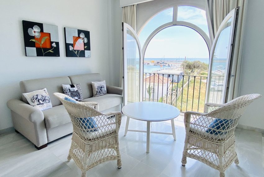 R4306012-Townhouse-For-Sale-Estepona-Terraced-5-Beds-240-Built-12