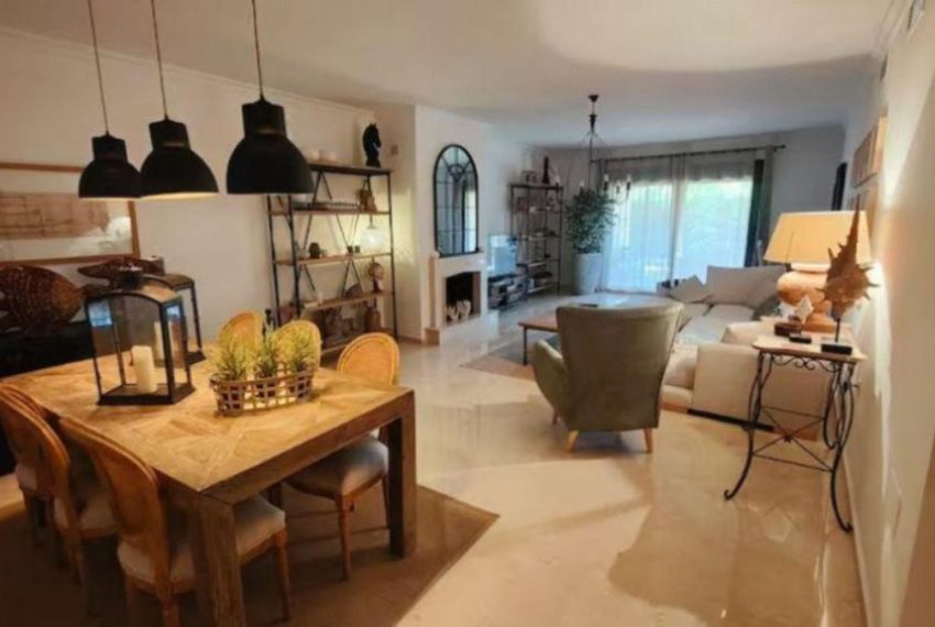 R4419976-Apartment-For-Sale-San-Pedro-de-Alcantara-Middle-Floor-3-Beds-228-Built