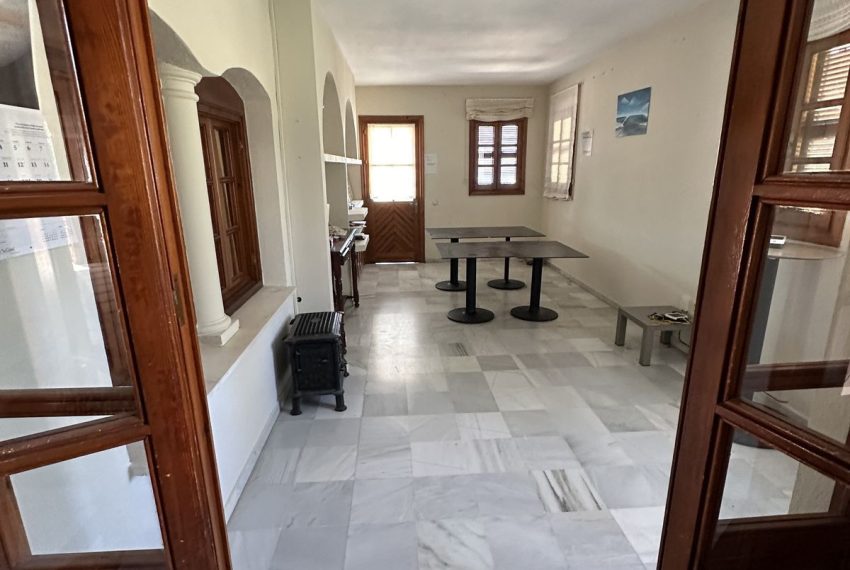 R4713499-Villa-For-Sale-Estepona-Detached-5-Beds-600-Built-13