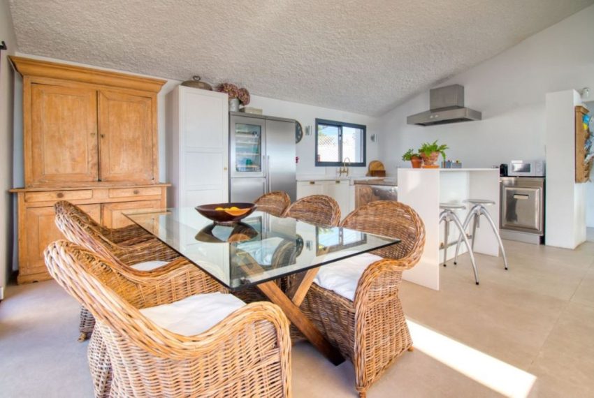 R4763338-Villa-For-Sale-Estepona-Detached-3-Beds-165-Built-3