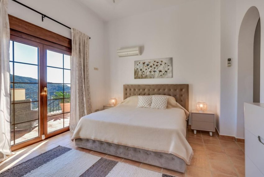 R4765321-Villa-For-Sale-Benahavis-Detached-5-Beds-590-Built-12
